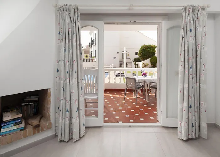 Bright Spacious 1 Bed Apartment